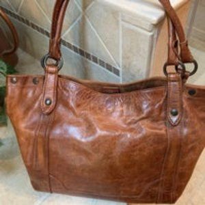 NWOT - FRYE Melissa Shoulder Cognac
